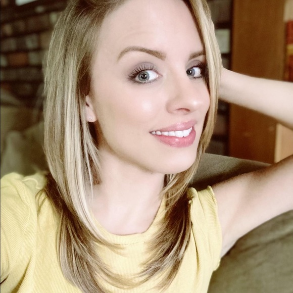 Meet your Posher, Briana - Picture 5 of 8